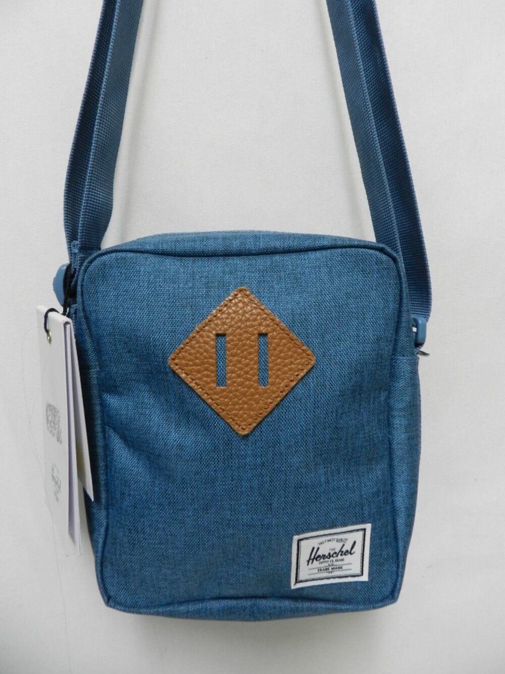 Herschel Heritage canvas crossbody bag purse zip top back pockets blue NEW NWT